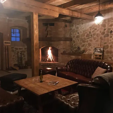 Folwark Mazurskie Legendy - Azyl Dla Doroslych Alojamento de Turismo Rural