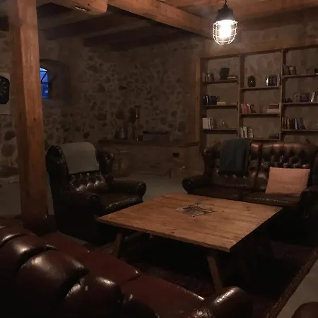 Folwark Mazurskie Legendy - Azyl Dla Doroslych *